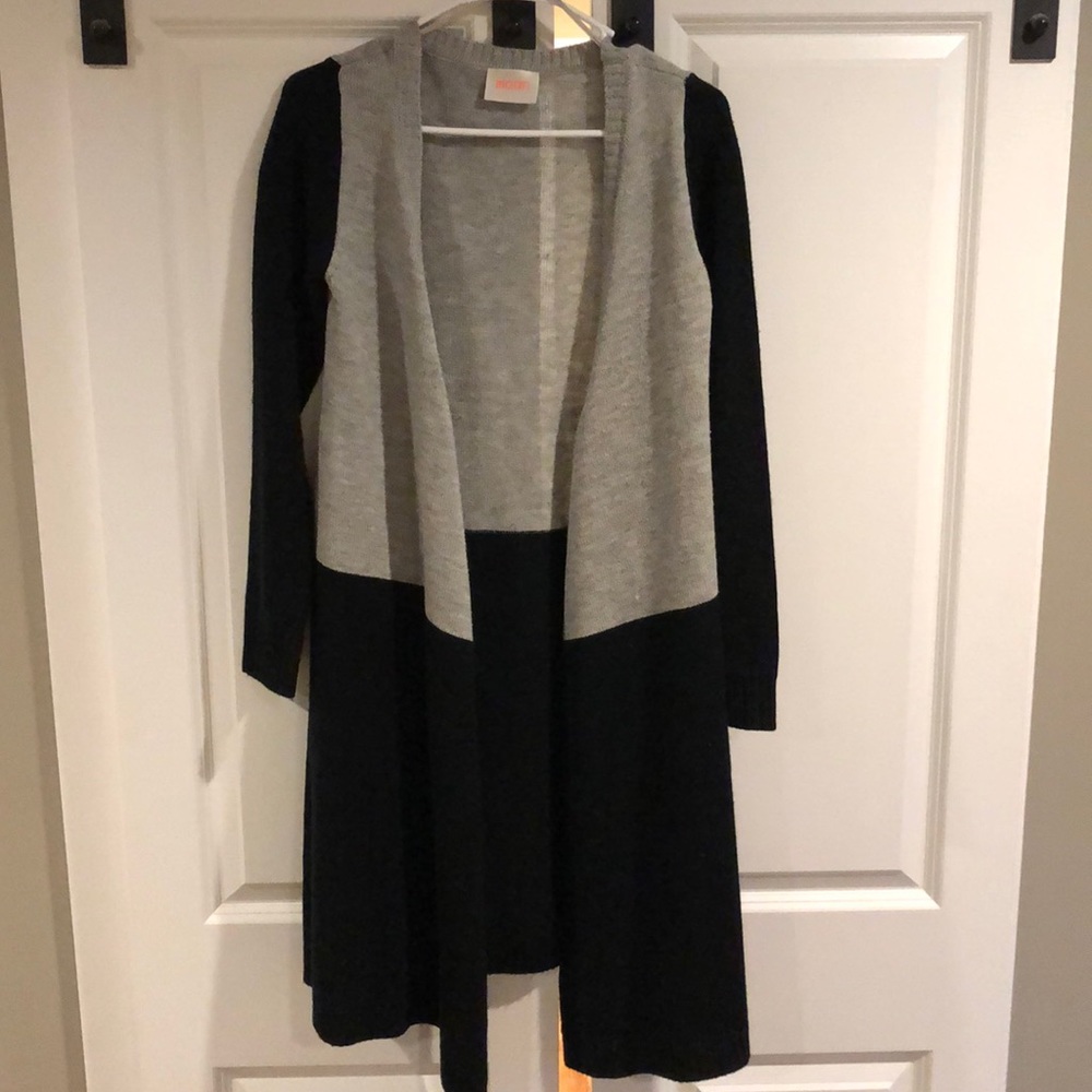 Long color clock cardigan